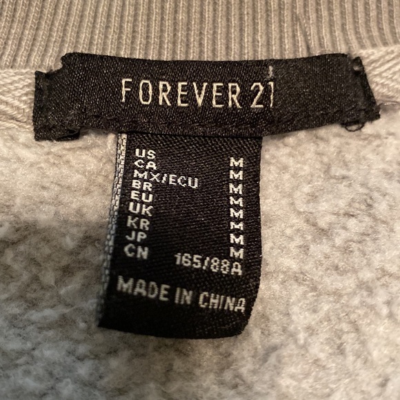 Forever 21 Cropped Sweatshirt “Classic 90’s” - Picture 4 of 5